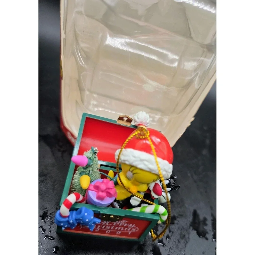 TREVCO Looney Tunes Dated 2001 Ornament #738864 New With Box